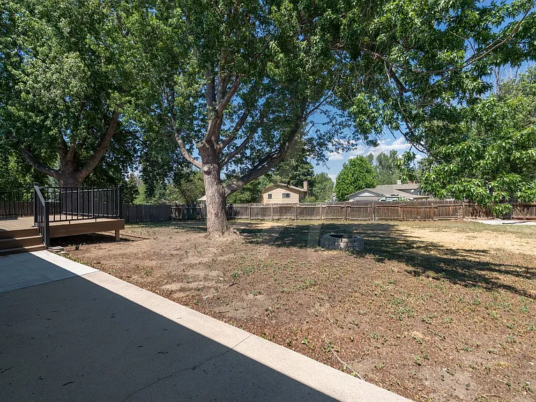 4962 Filarees Cir — Photo 18