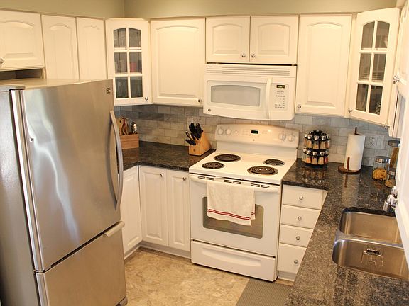 5th image of 2239 Camilla Dr
