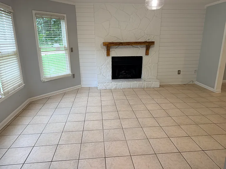 3748 Centennial Trl — Photo 5