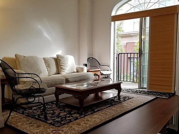 2nd image of 2157 Jamieson Ave #411
