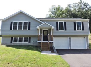 111 Alisha Ln, Waterbury, CT 06705