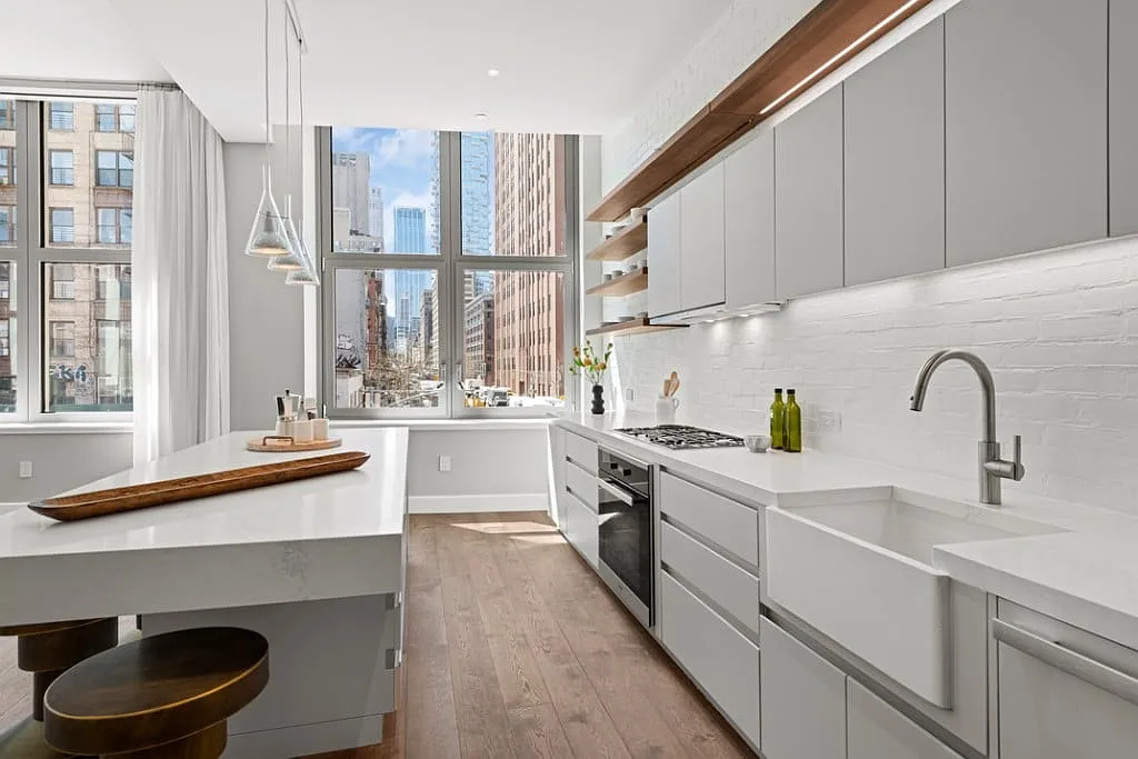 11 Greene Street — Photo 3