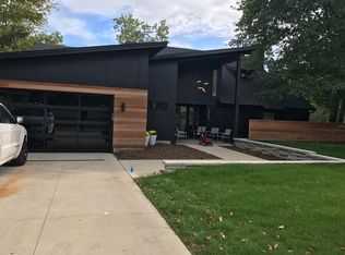 2240 Glen Echo Dr SE, Grand Rapids, MI 49546