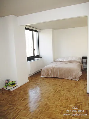 Rented by CCG Real Estate Brokerage | media 2