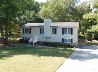 2741 Parkwood Rd, Snellville, GA 30039