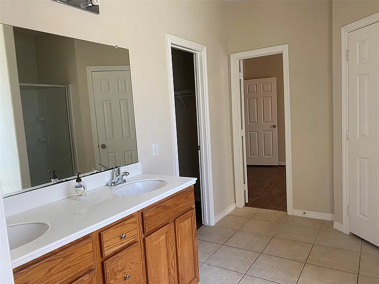 2912 Ashbrook Ln — Photo 13