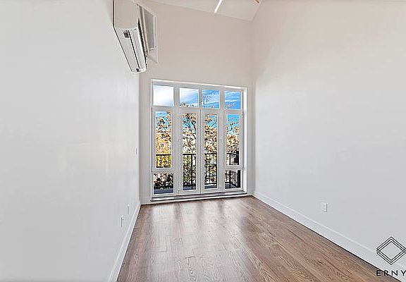 5th image of 97 Varet St #3L