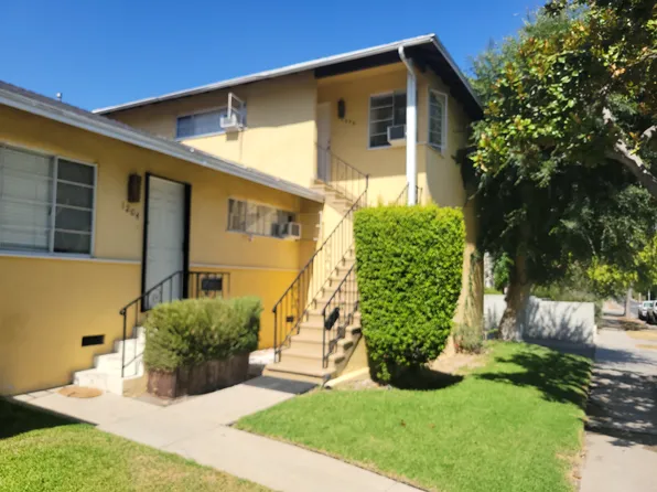 1206 N Altadena Dr, Pasadena, CA