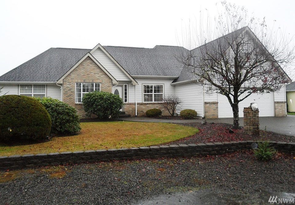 1st image of 19 Kayla Dr
