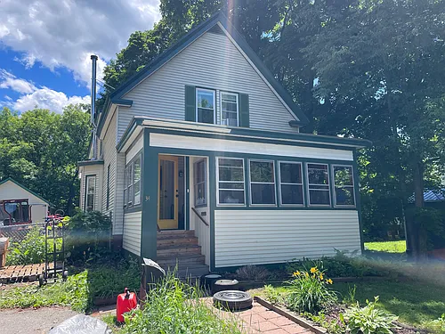 34 Fowler St Photo 1