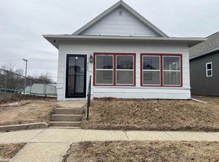 302 N Elm St, Creston, IA 50801