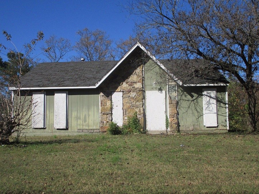 1st image of 4395 Davidcrest Dr