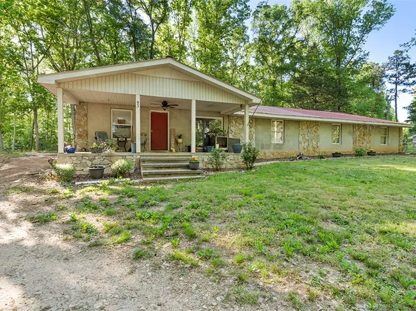 93 York Dr, Iva, SC 29655