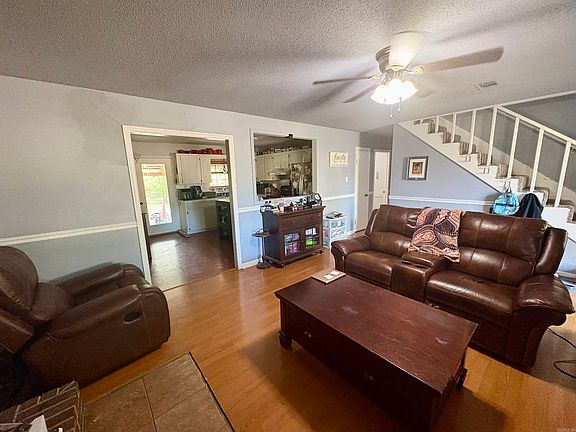 3rd image of 9 Allison Dr