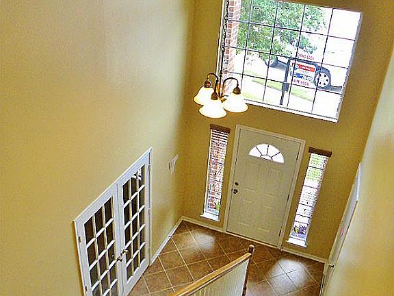 3rd image of 18202 Juniper Creek Ln