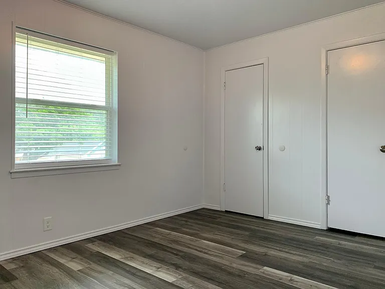 305 Thomas St #7 — Photo 13