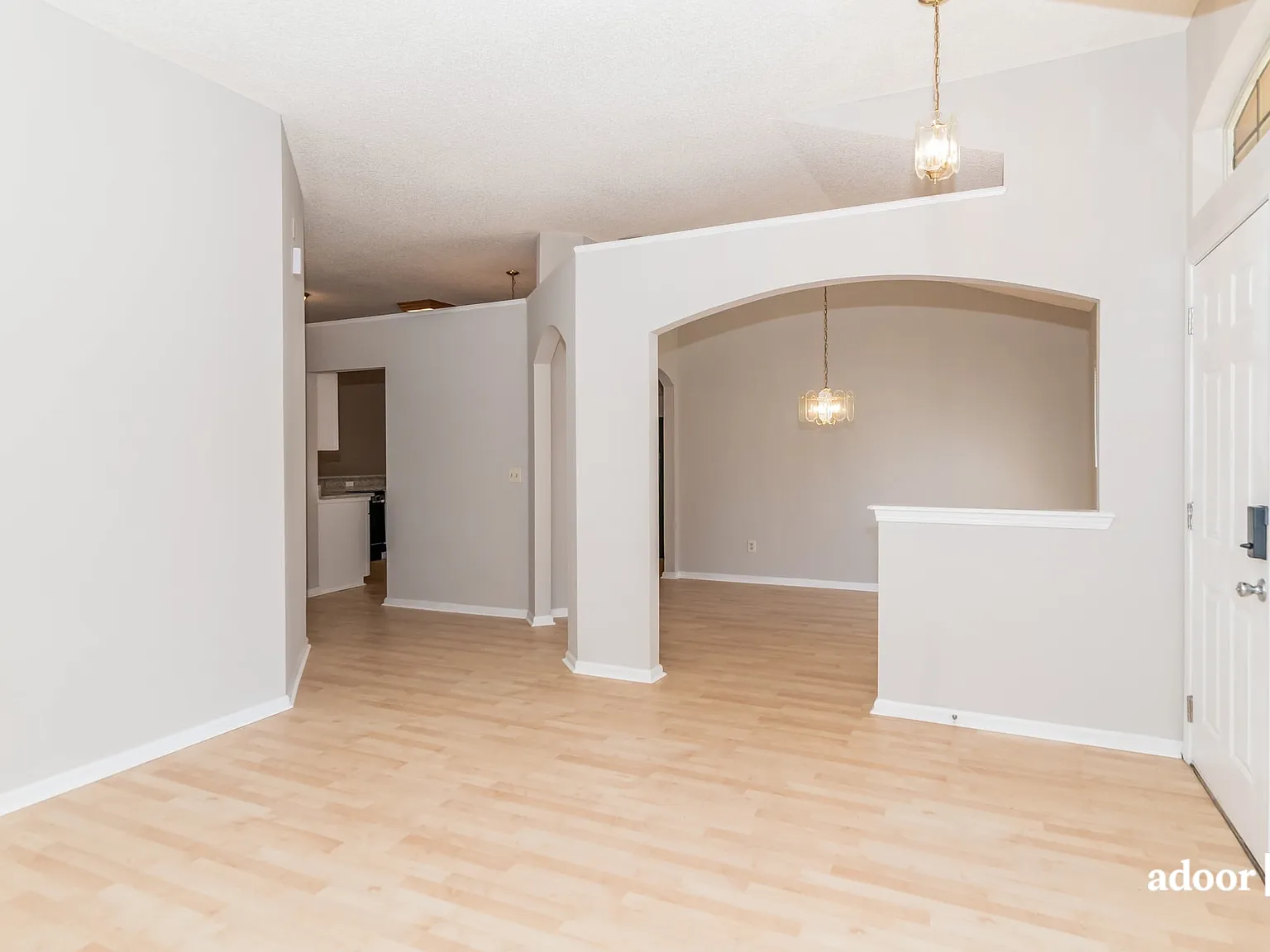 3 bed, 2.0 bath, 1764 sqft, $2,145 — Photo 4