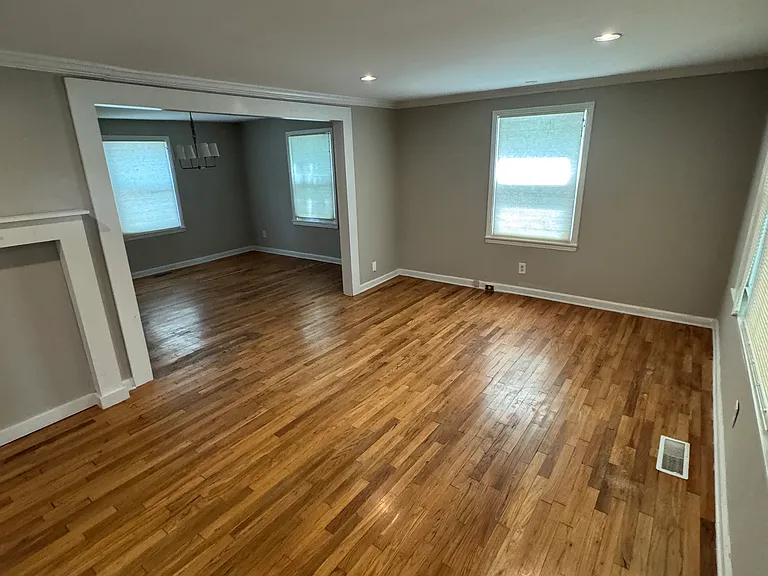 6219 Neighborly Ave — Photo 1