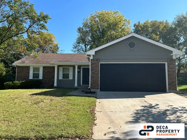 4149 Monsols Dr, Florissant, MO 63034
