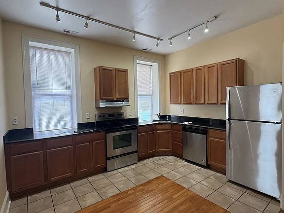 2nd image of 4301 Arco Ave #4301B