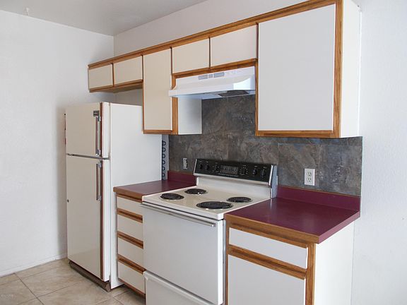 5th image of 1705 W Midvale Village Dr
