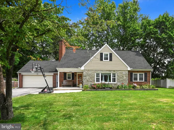 13 Pleasant Dr, Lancaster, PA 17602