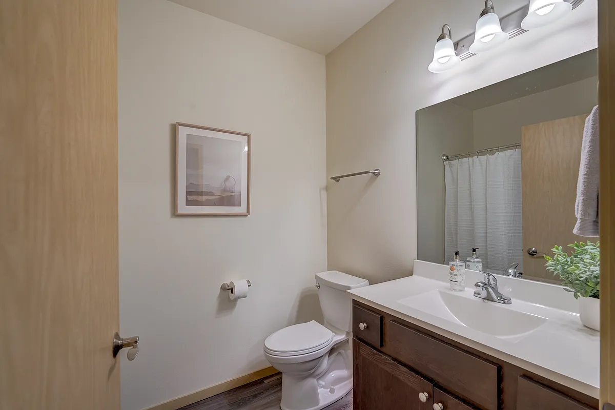 Building Photo - 2128 Luann Ln #3