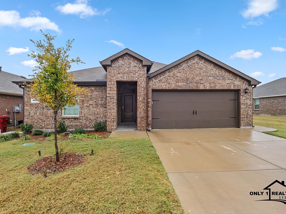 1st image of 3028 Zinnia St