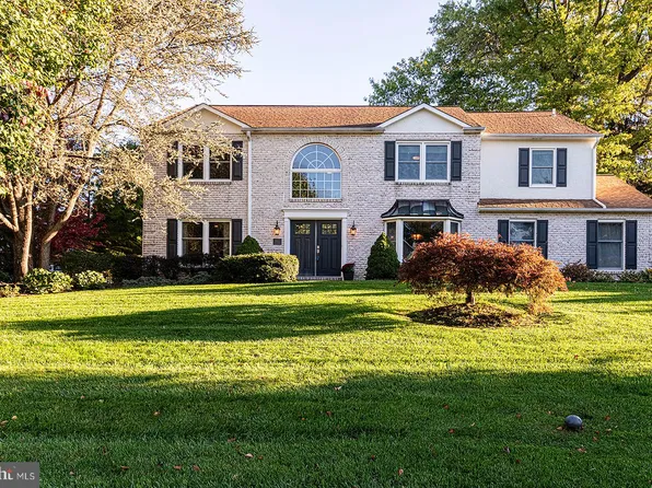 1603 Winchester Dr, Blue Bell, PA 19422