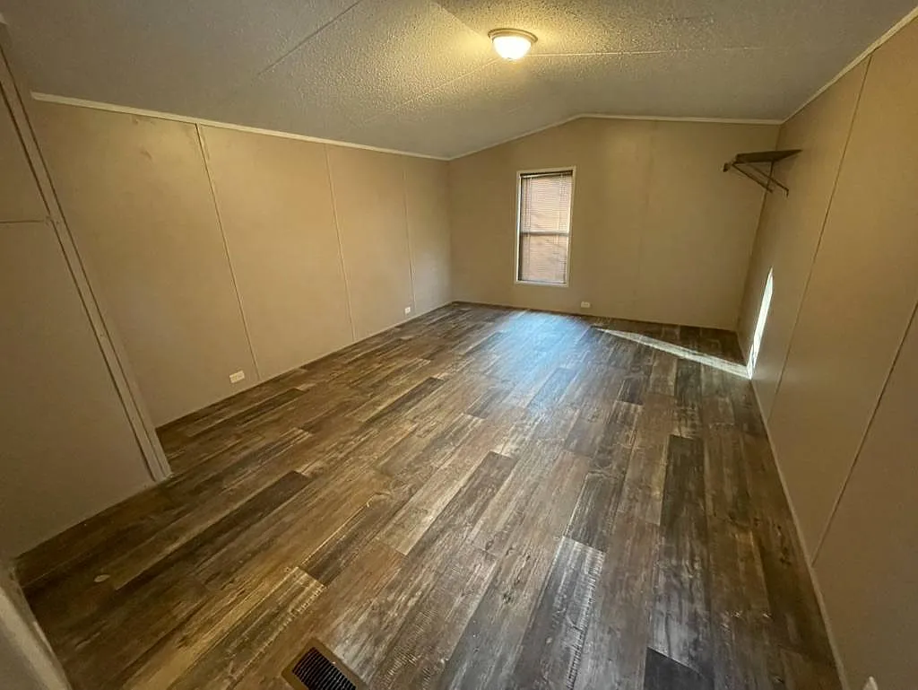 2 bed, 2.0 bath, $1,150 — Photo 3