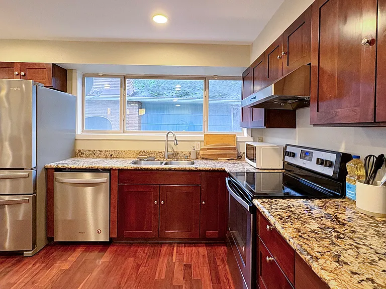 10057 Arrowsmith Ave S — Photo 8