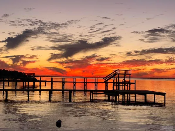 2952 Coral Strip Pkwy, Gulf Breeze, FL 32563