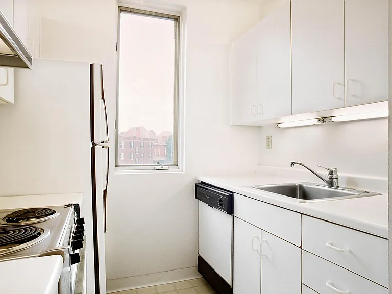 6009 Walnut St #22 — Photo 5