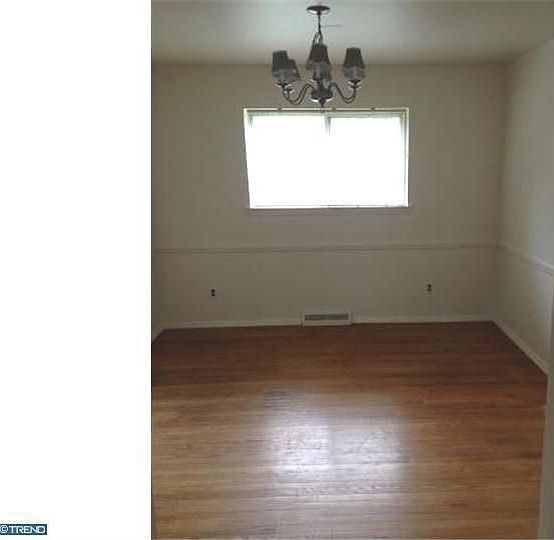 2nd image of 1015 Jeffrey Rd