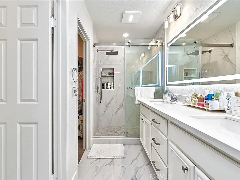 1139 Elfstrom Dr — Photo 17