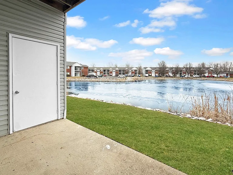 Cross Lake Apartments — Photo 170