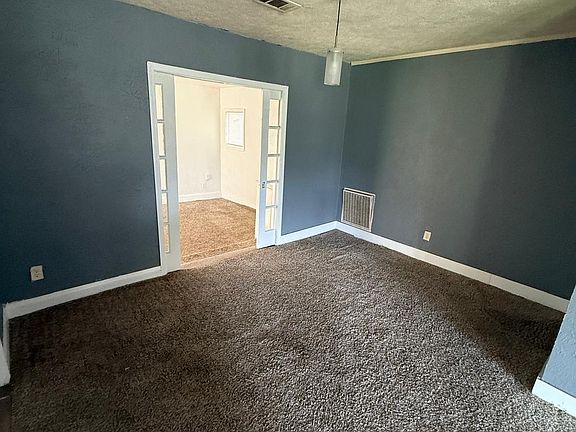 5th image of 3085 S Willowood Ln