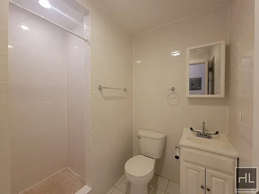 Rented by Highline Residential | media 5