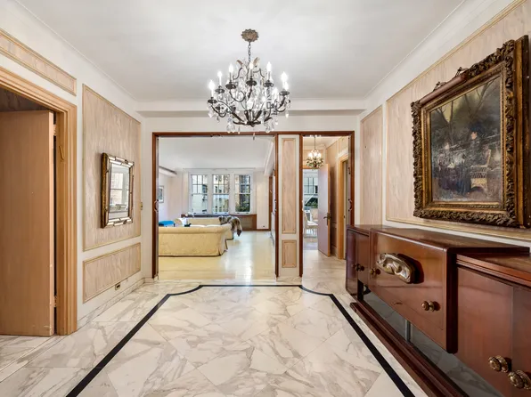 262 Central Park West image 9 of 14