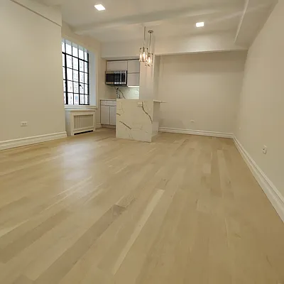 Rented by Palladium Property Group | media 9