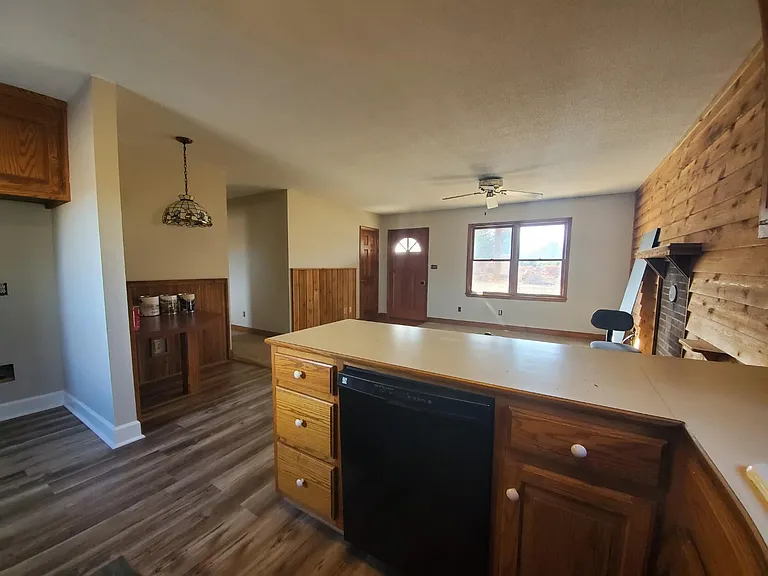 630 Anna Dr — Photo 9