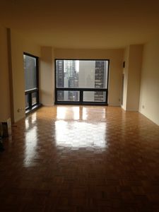 721-725 5th Ave #35H, New York, NY, 10118