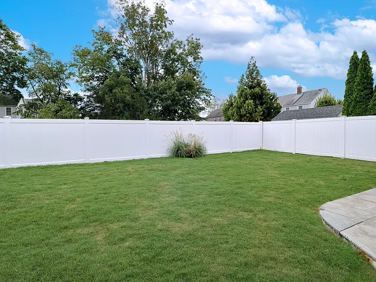 316 Reef Rd — Photo 8