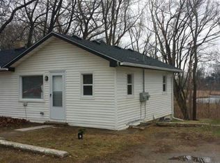 4109 Parkway Rd, Waterford, MI 48328