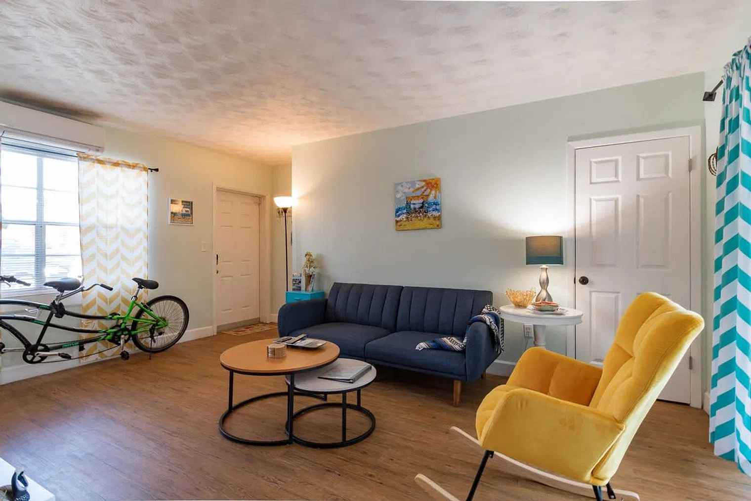 1 bed, 1.0 bath, $2,883 — Photo 2