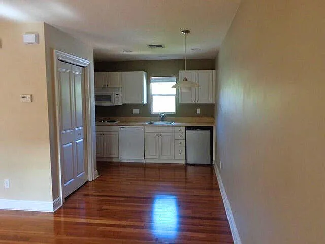 516 NW North River Dr #A — Photo 4