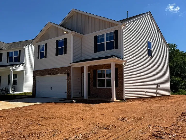 764 14th Avenue Ct NE — Photo 12