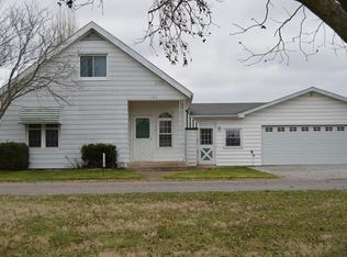 105 W North St, Alhambra, IL 62001