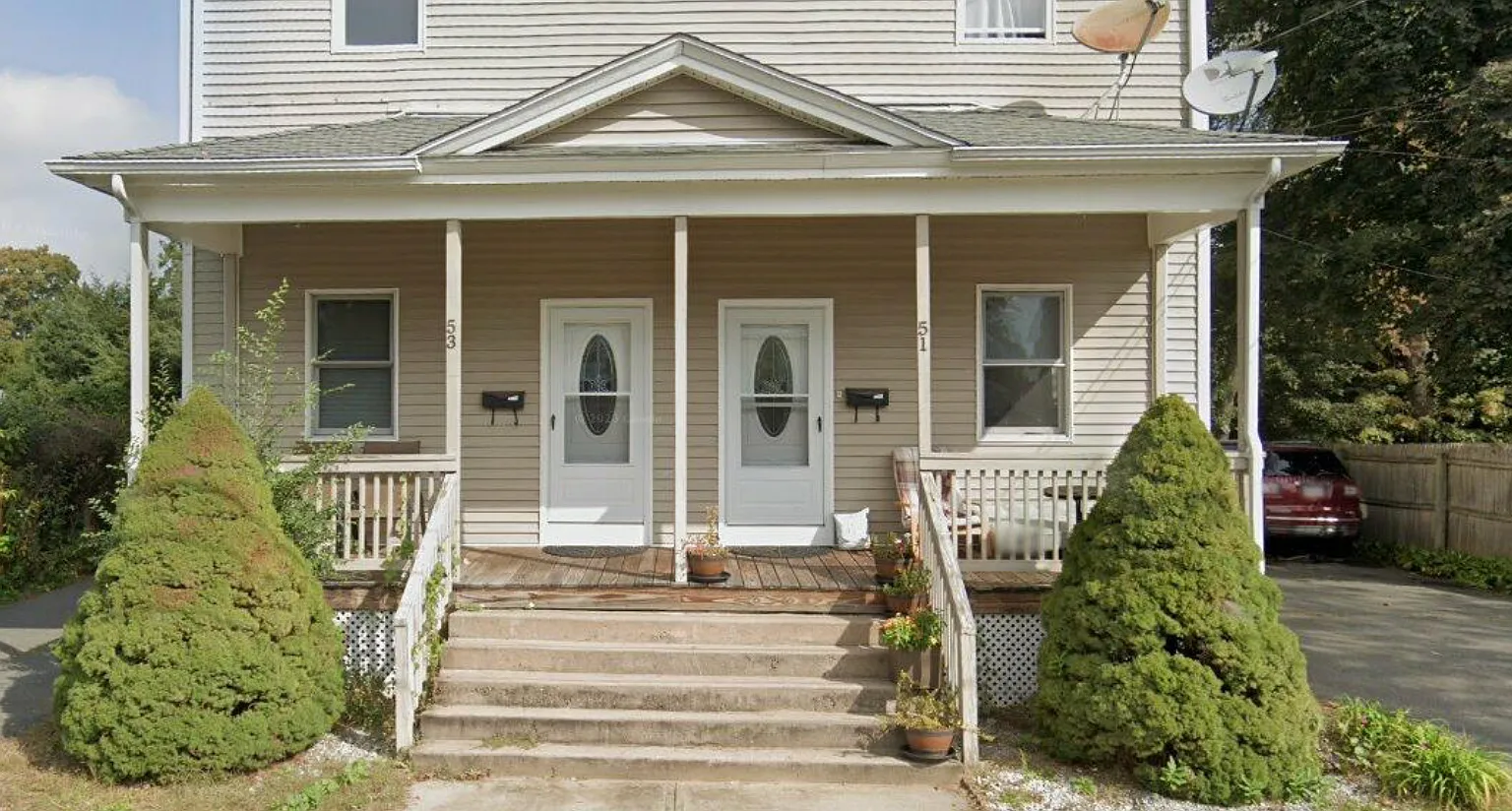 4 bed, 1400 sqft, $2,350 — Photo 1