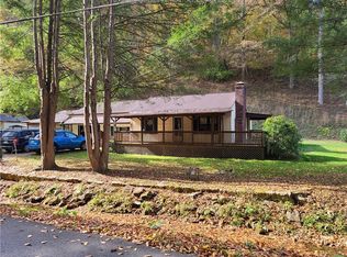 2854 Trace Fork Rd, South Charleston, WV 25309